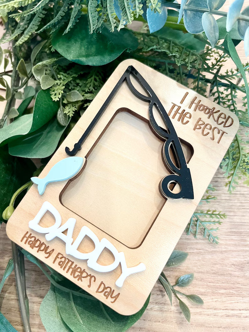 Personalized Fishing Photo Frame – "I Hooked the Best Daddy" Father's Day Keepsake