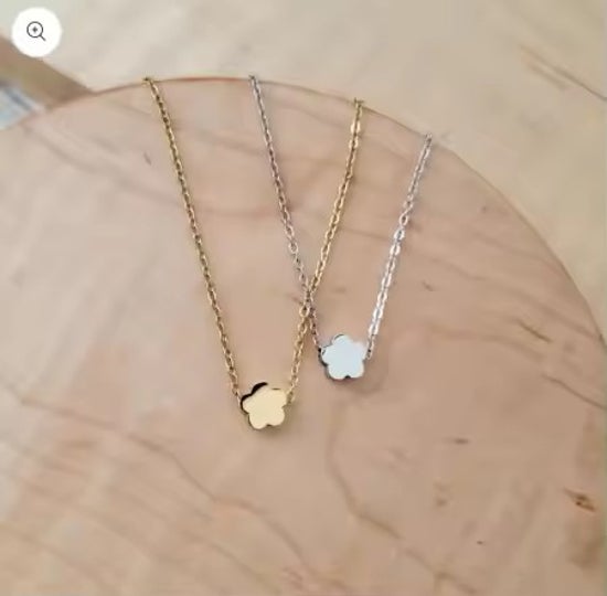 Flower Pendant Necklace